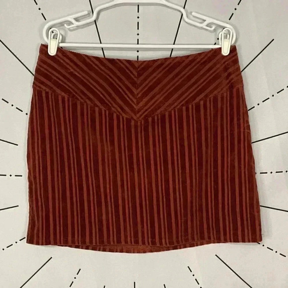 Forever21 Plus Rust Corduroy Mini Skirt - Picture 2 of 7
